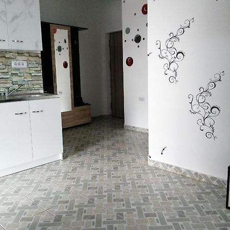 Adina Apartment Navodari Luaran gambar