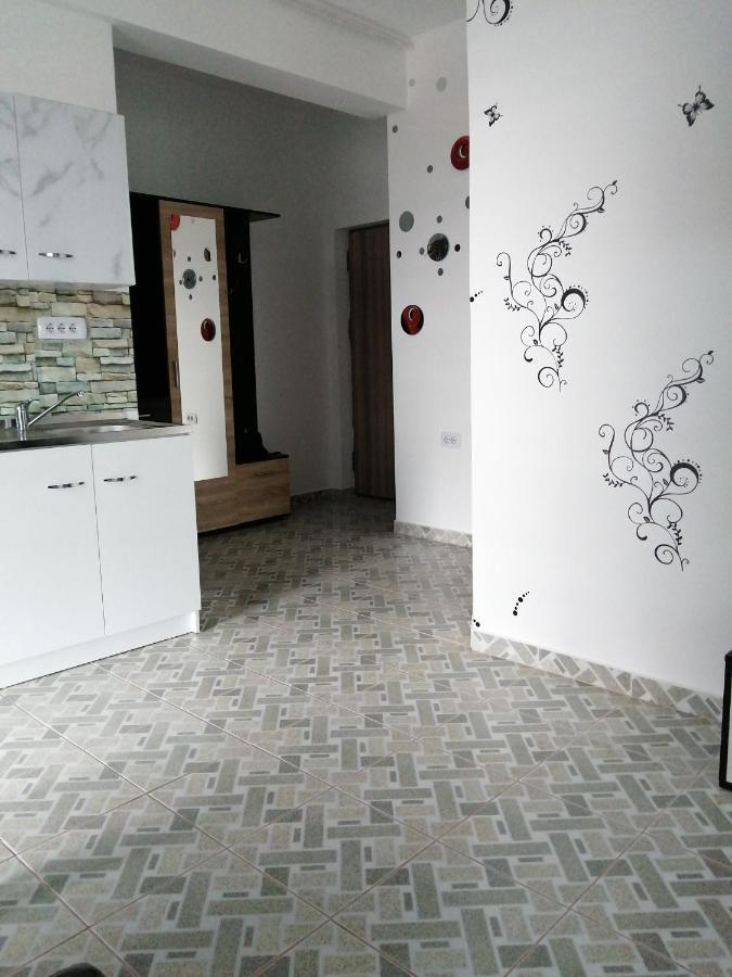 Adina Apartment Navodari Luaran gambar