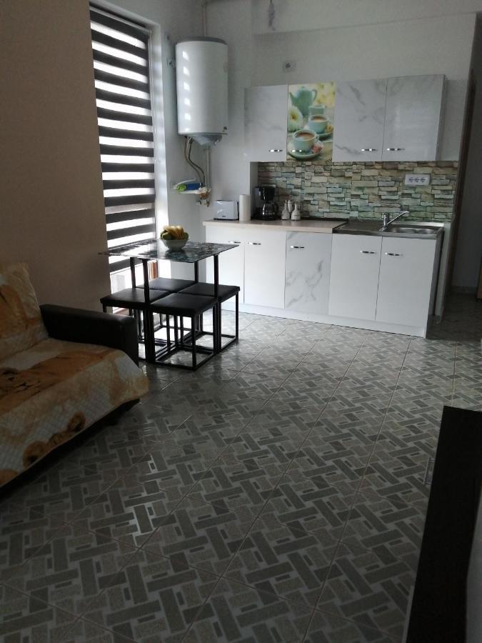 Adina Apartment Navodari Luaran gambar