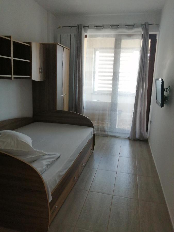 Adina Apartment Navodari Luaran gambar